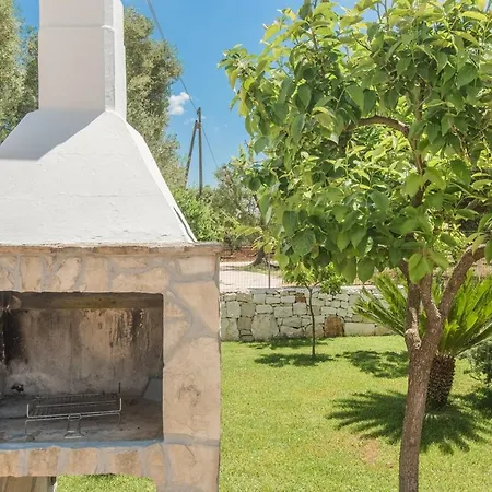 Trullo Pioppo Gigante - Jacuzzi فيلة